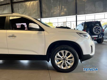 Sorento 2.4 16V 4x2 (Aut)