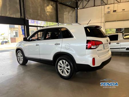 Sorento 2.4 16V 4x2 (Aut)