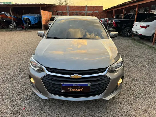 Carro Chevrolet Onix Plus 2024 LT 1.0