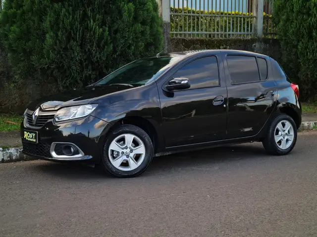 Carro Renault Sandero 2015 Dynamique 1.6 8V