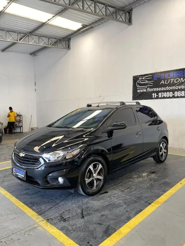 Carro Chevrolet Onix 2017 1.4 LTZ SPE/4 (Aut)
