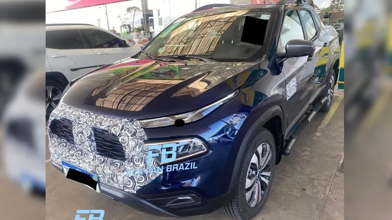 Flagra: Fiat Toro Ultra com motor flex já se prepara para estrear