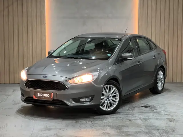 Carro Ford Focus Sedan 2018 SE Plus 2.0 PowerShift