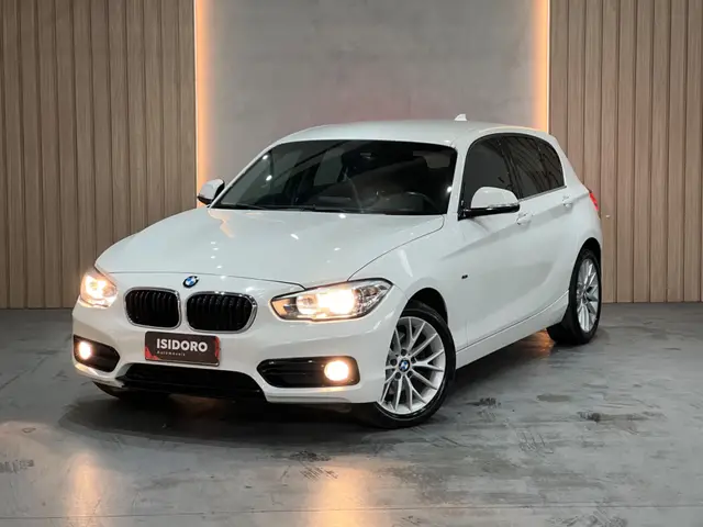 Carro BMW 120i 2016 120i Sport ActiveFlex