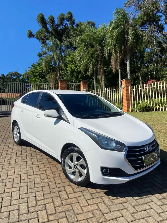 Carro Hyundai HB20S 2016 1.6 Comfort Plus (Flex)