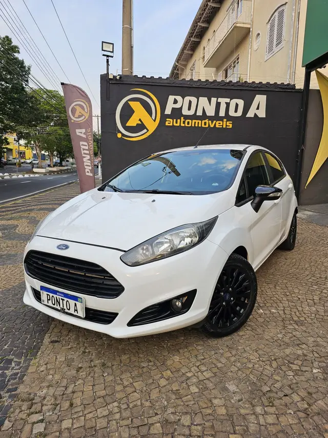 Carro Ford Fiesta Hatch 2017 SEL 1.6 16V Flex Mec. 5p - G