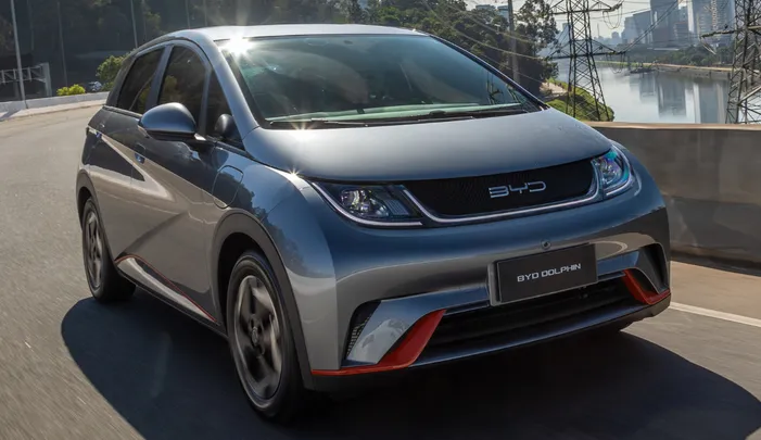 Com uma queda de vendas de quase 25% em relação a agosto, o BYD Dolphin dá motivos para a chinesa se preocupar