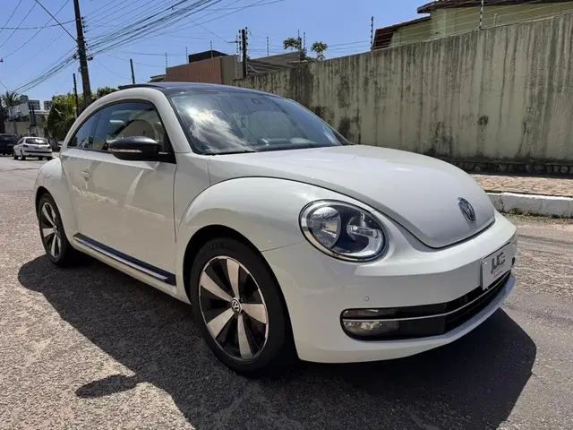 Carro Volkswagen Fusca 2015 2.0 TSi DSG