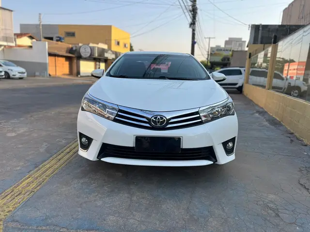 Carro Toyota Corolla 2016 1.8 GLi (Aut.)