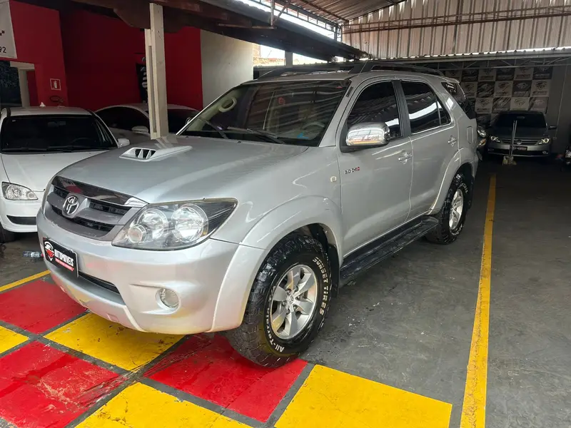 Toyota Hilux SW4 SRV 4x4 3.0 Turbo  (aut)