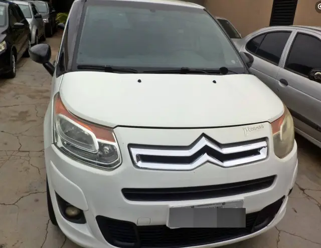 Carro Citroën C3 Picasso 2012 GL 1.5 Flex 8V Mec.