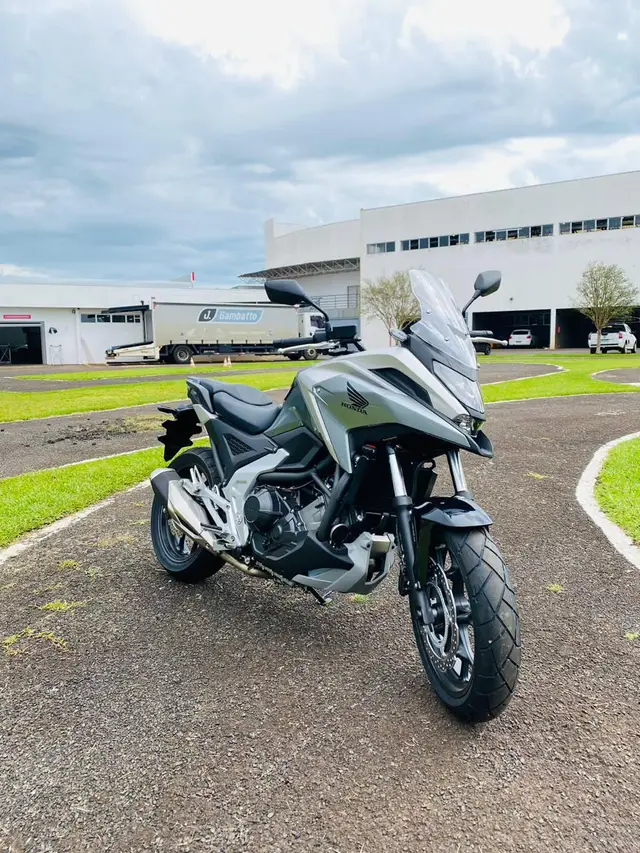Carro Honda NC 750X 2024 DCT