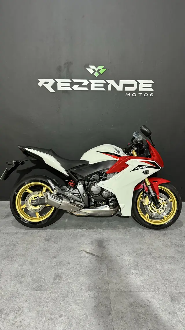 Moto Honda CBR 600 2013 F (Standard)