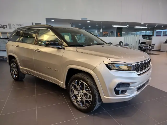 Carro Jeep Commander 2025 Overland 2.0 TD380
