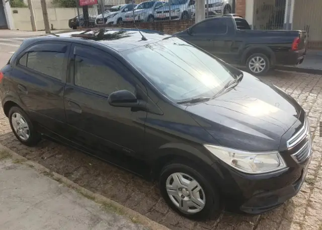 Carro Chevrolet Onix 2014 1.0 LT SPE/4