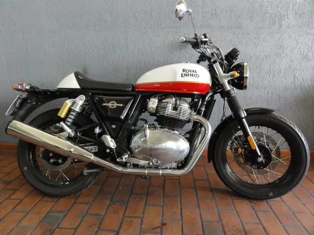 Carro Royal Enfield Interceptor 2023 648 cc
