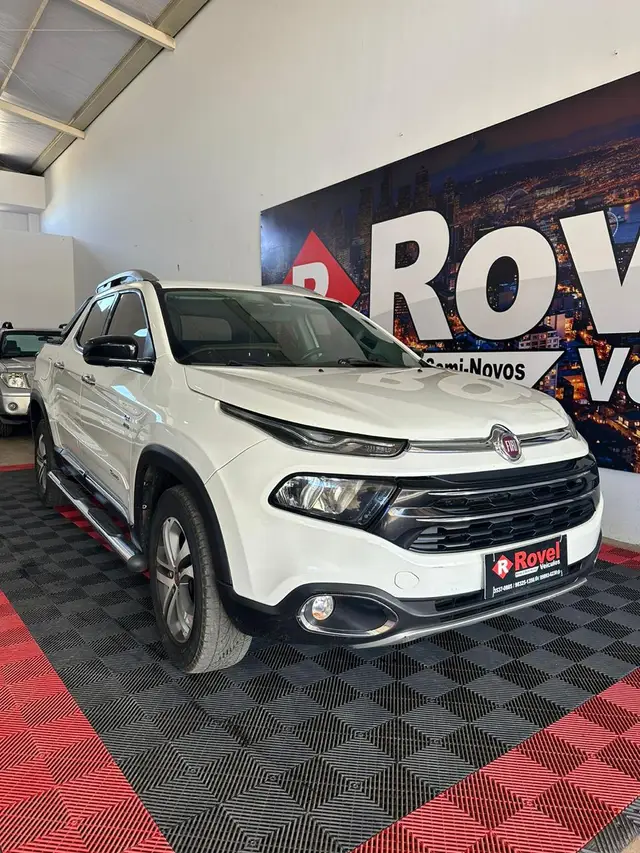 Carro Fiat Toro 2017 Volcano 2.0 diesel AT9 4x4