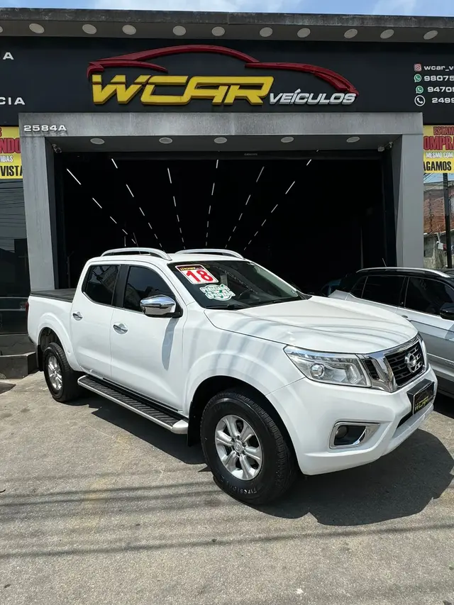 Carro Nissan Frontier 2018 2.3 TD CD LE 4x4 (Aut)