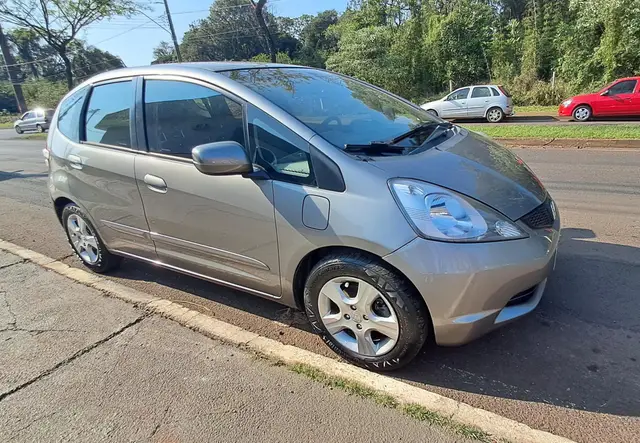 Carro Honda Fit 2009 LX 1.4