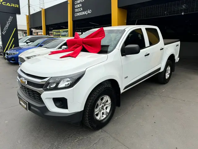 Carro Chevrolet S10 Cabine Simples 2022 S10 2.8 CTDi Cabine Simples LS 4WD