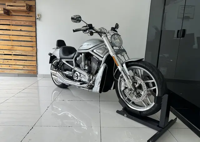 Carro Harley-Davidson V Rod Custom 2012 V Rod 10th Anniversary Edition