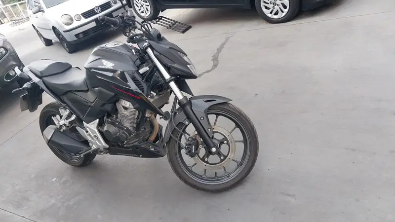 Honda CB 300F Twister Standard