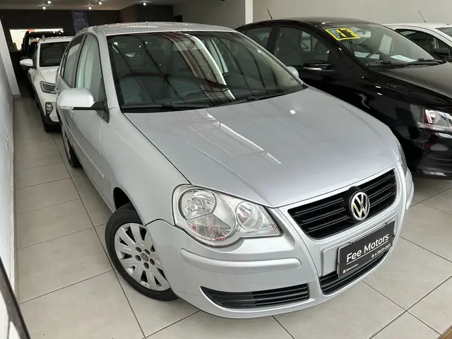 Carro Volkswagen Polo Sedan 2011 1.6 8V (Flex)