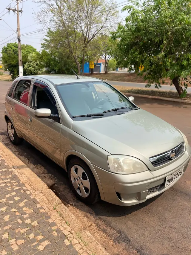 Carro Chevrolet Corsa Hatch 2010 Premium 1.4 (Flex)