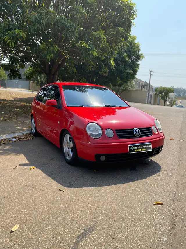 Carro Volkswagen Polo 2004 Hatch. Série Ouro 1.6 8V