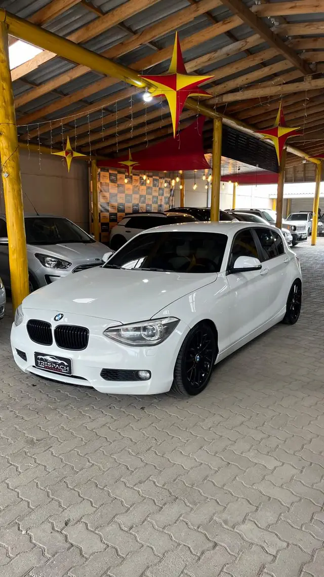 Carro BMW 118i 2015 118i 1.6