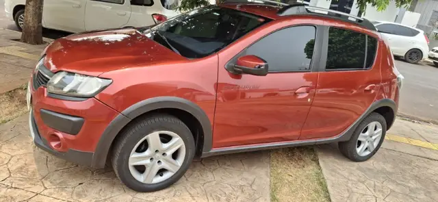 Carro Renault Sandero Stepway 2015 1.6 8V Easy-R (Flex)
