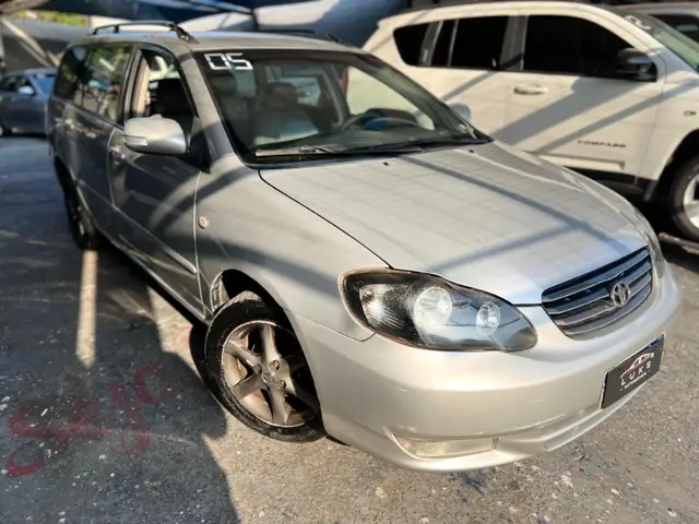 Carro Toyota Fielder 2005 1.8 16V (aut)