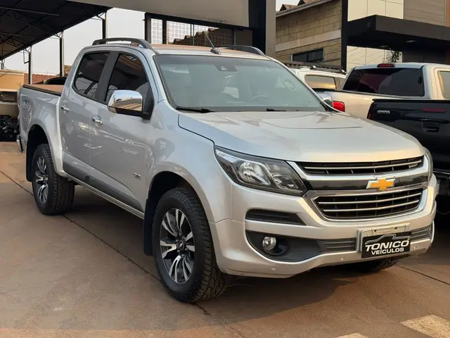 Carro Chevrolet S10 Cabine Dupla 2019 S10 2.5 ECOTEC SIDI LTZ 4WD (Cabine Dupla) (Aut)