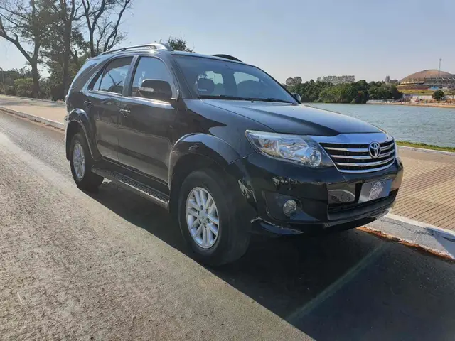 Carro Toyota SW4 2015 Hilux  2.7 4x2 SR (Flex)