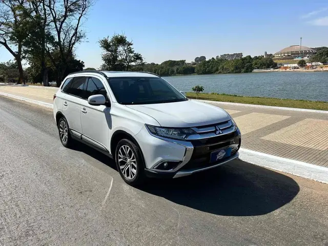 Carro Mitsubishi Outlander 2016 2.0 16V CVT
