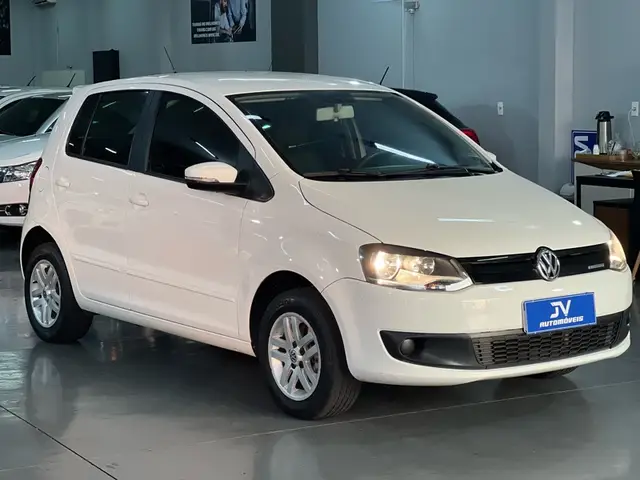 Carro Volkswagen Fox 2013 1.6 VHT BlueMotion (Flex) 2p