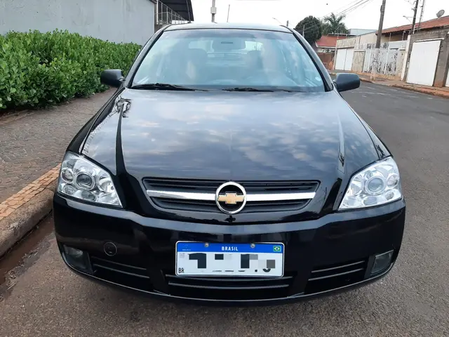 Carro Chevrolet Astra Hatch 2011 Advantage 2.0 (Flex)
