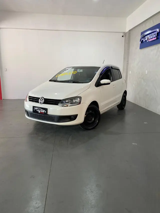 Carro Volkswagen Fox 2013 1.6 VHT (Flex)