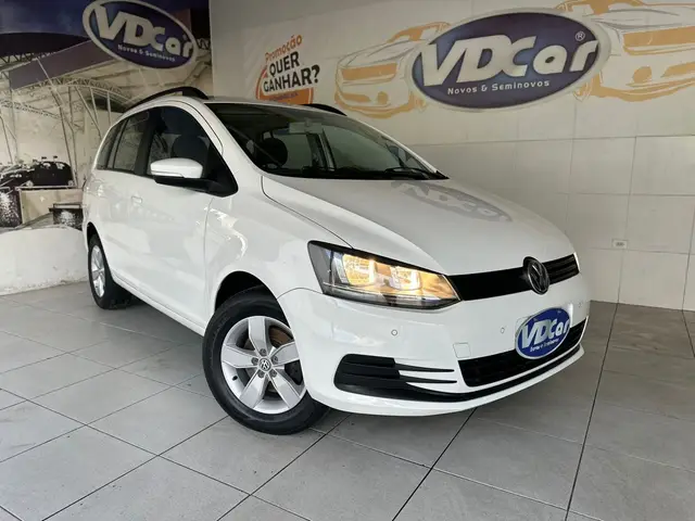 Carro Volkswagen SpaceFox 2018 1.6 MSI Trendline (Flex)