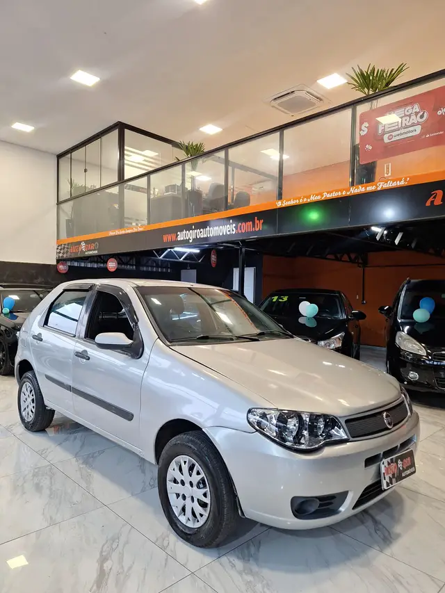 Carro Fiat Palio 2015 Celebration 1.0 Fire Flex 8V 4p
