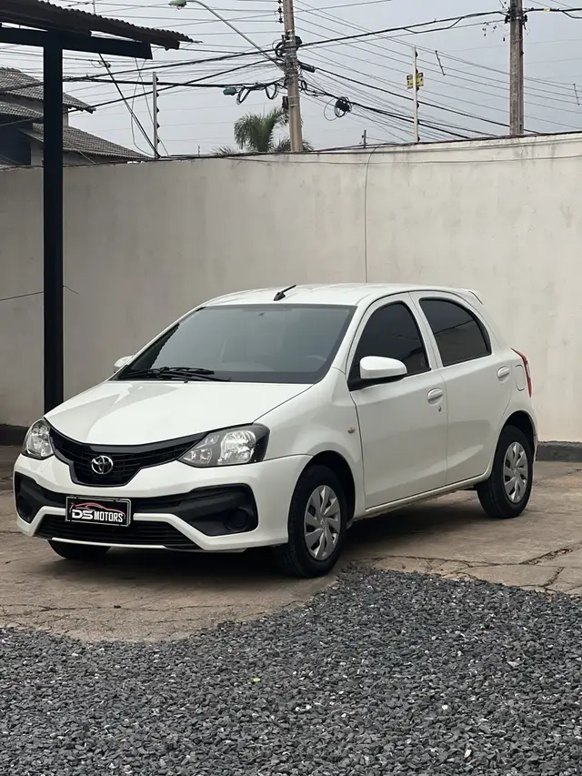 Carro Toyota Etios 2019 X 1.3 (Flex)