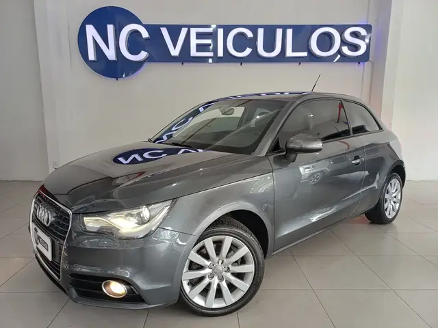 Carro Audi A1 2011 1.4 TFSI Attraction S Tronic