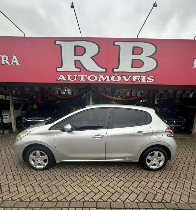 Peugeot 208 Active 1.5 8V (Flex)