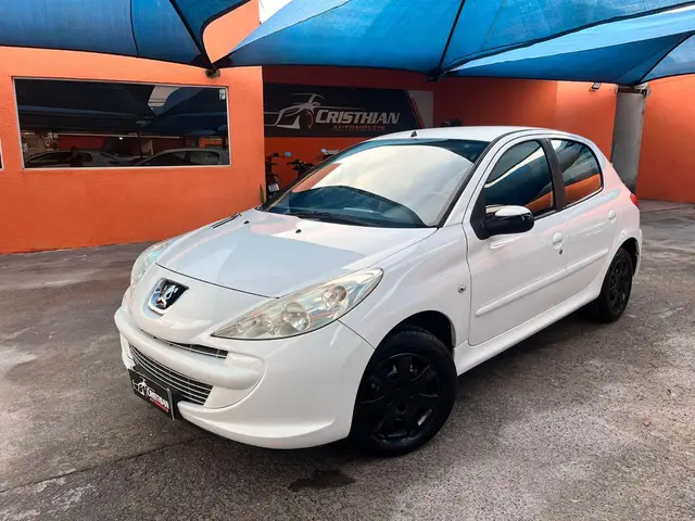 Carro Peugeot 207 2013 Hatch XR 1.4 8V (flex) 4p