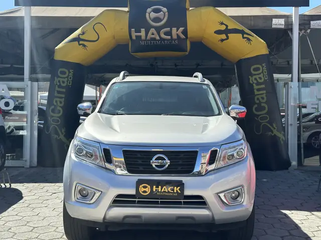 Carro Nissan Frontier 2018 2.3 TD CD LE 4x4 (Aut)