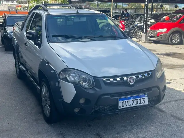Carro Fiat Strada 2014 Adv.1.8 16V  LOCKER Dual. Flex CE
