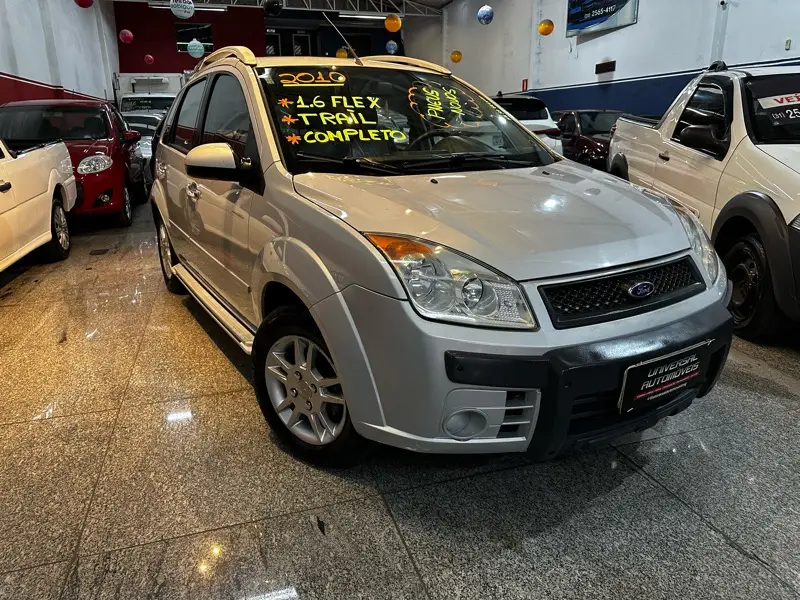Ford Fiesta Hatch Trail 1.6 (Flex)
