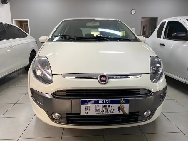 Carro Fiat Punto 2016 Essence 1.6 16V (Flex)