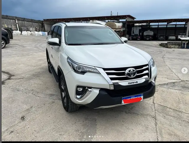 Carro Toyota SW4 2019 2.8 TDI SRX 7L 4x4 (Aut) (Diesel)