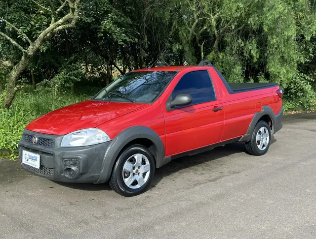 Carro Fiat Strada 2015 Working Celeb.1.4 Fire Flex 8V CS